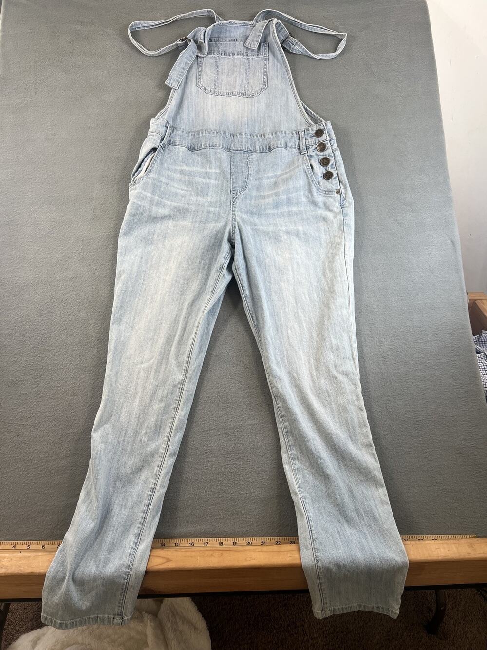 American Rag Juniors Light Wash Denim Overalls Size 7 with Adjustable Straps